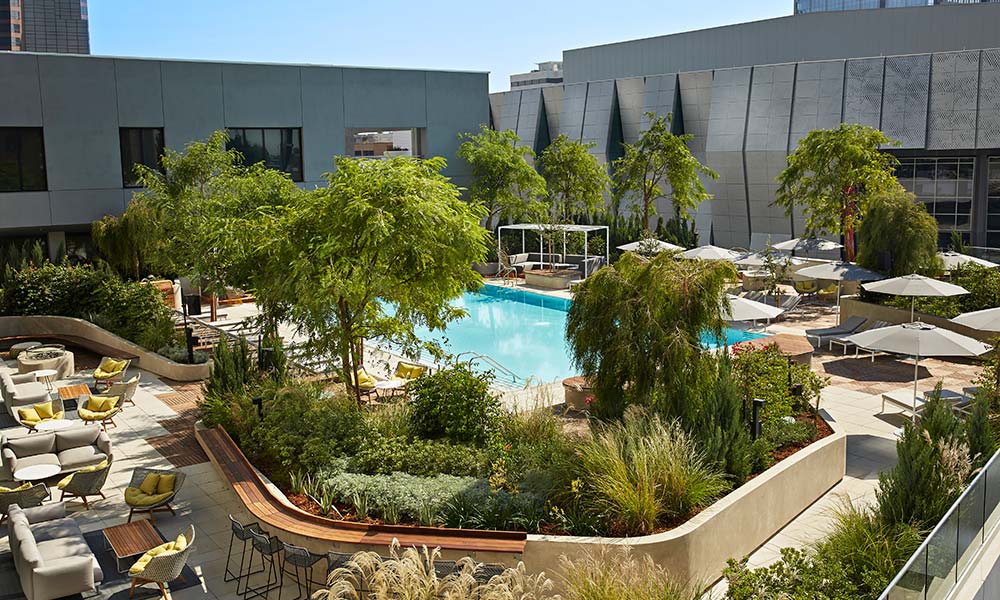 aerial-view-pool-sitting-area-sawyer-hotel-sacramento-kimpton